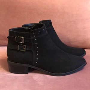 Kate & Mel Black Microsuede Ankle Boots
